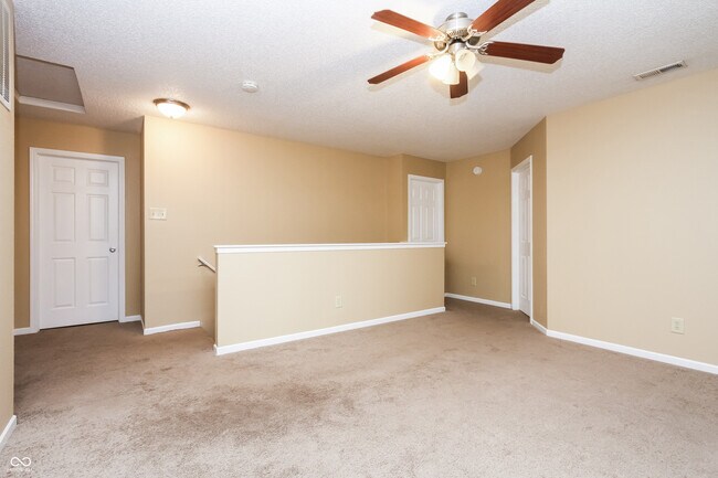 Foto del edificio - 2002 Bridlewood Dr