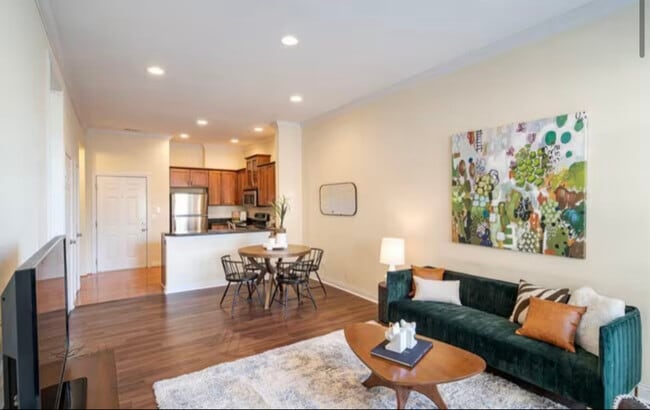 Photo - 252 Stetson St Apartment