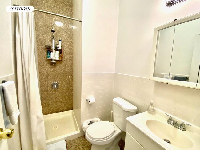 Foto del edificio - 368 W 127th St