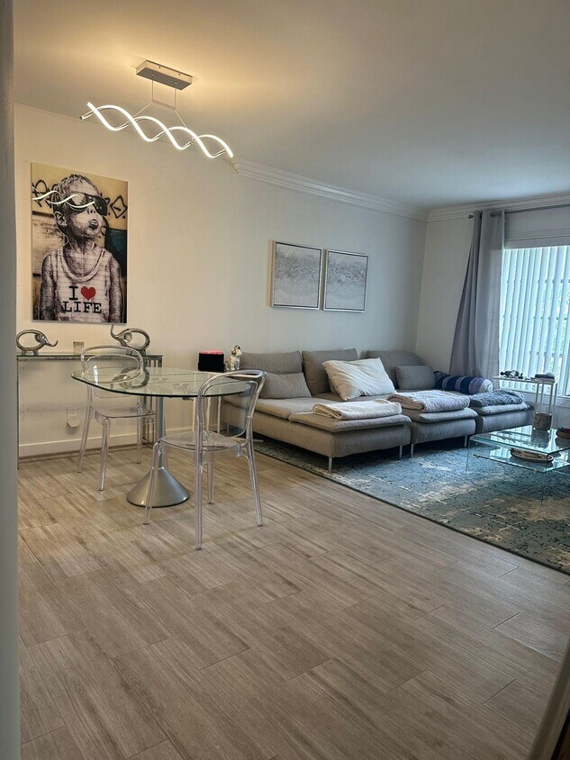 Foto principal - 2260 NE 67th St