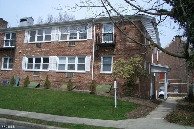 Building Photo - 123 Milligan Pl