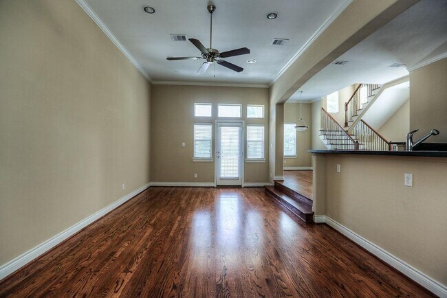 Foto del edificio - 940 W 26th St