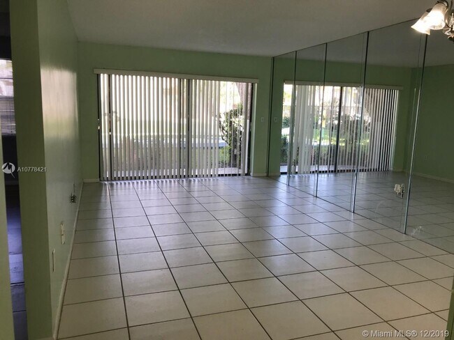 Building Photo - 8261 SW 128th St