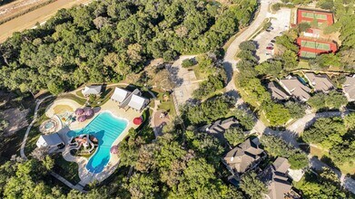 Building Photo - 3223 Logan Crest Ct