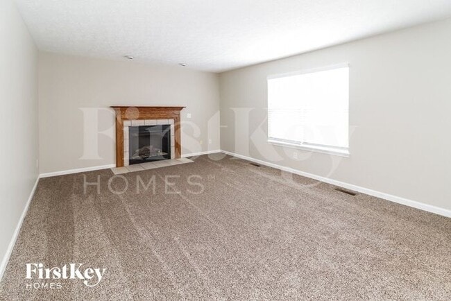 Building Photo - 83 Bayberry Ln