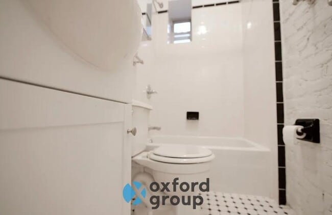 Building Photo - 2 bedroom in BROOKLYN NY 11201