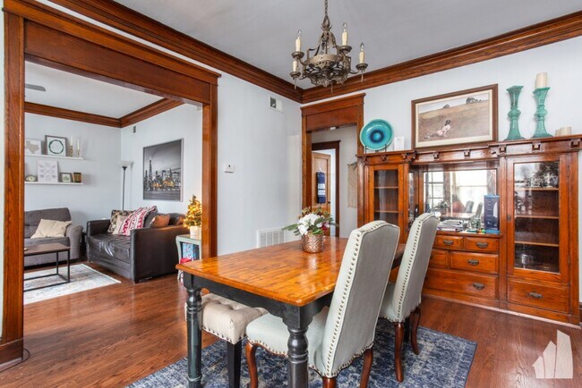 Foto del edificio - 3516 N Lakewood Ave