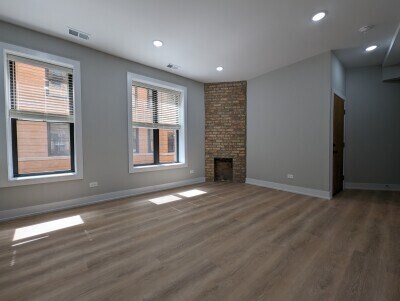 Foto del edificio - 441 W Belden Ave