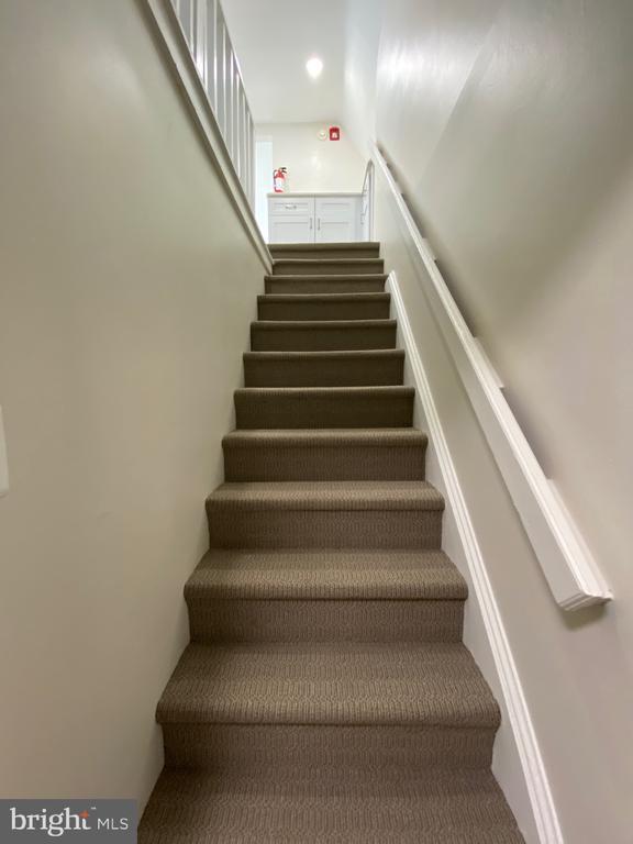 Foto del edificio - 478 E Main St