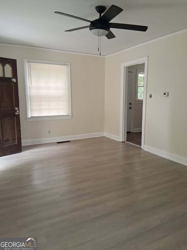 Foto del edificio - 2267 Rugby Terrace