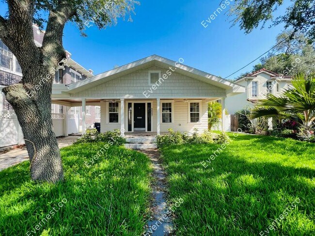 Building Photo - 3007 W San Carlos St