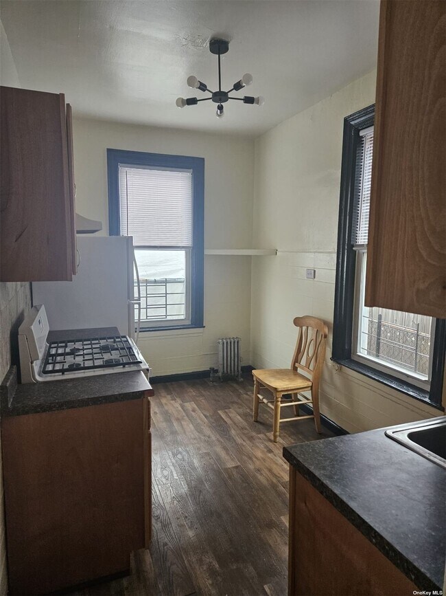 Foto del edificio - 90-46 80th St