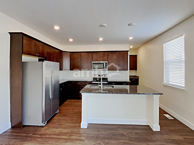 Building Photo - 2445 E Wild Horse Way