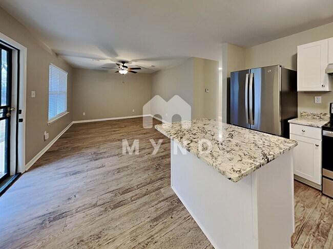 Building Photo - 3385 Reynard Rd