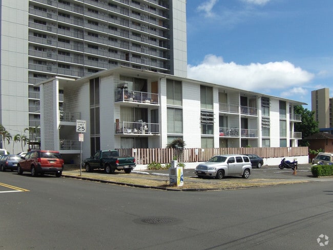 Building Photo - 1745 Anapuni St