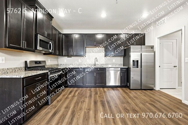 Building Photo - 5762 S Addison Way