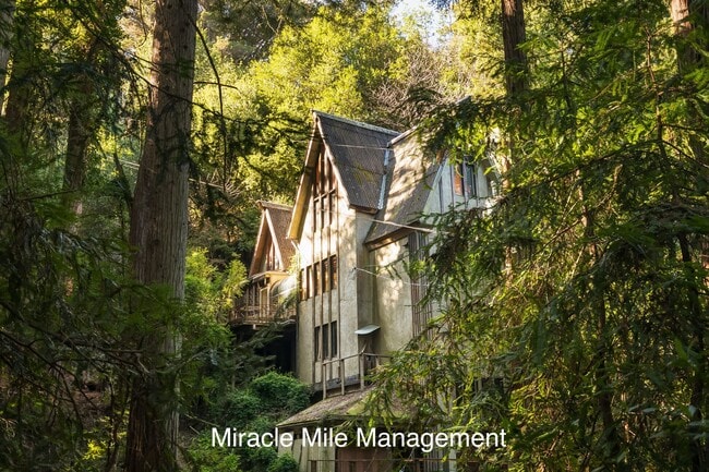 Building Photo - Unique Tudor Style Home with bonus cottage