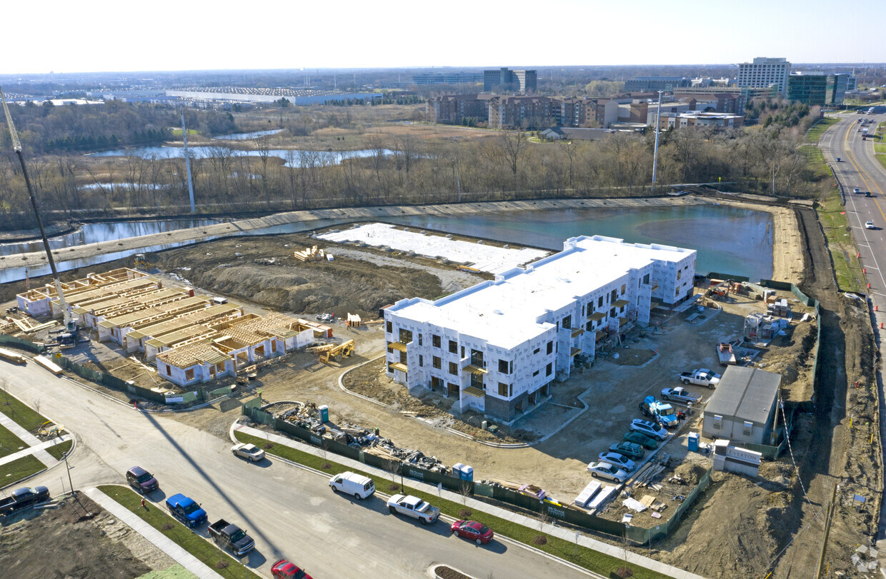 Primary Photo - Everton Townhomes