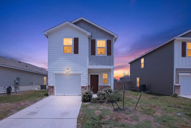 Building Photo - Room in Single Family Home on Maple Ter