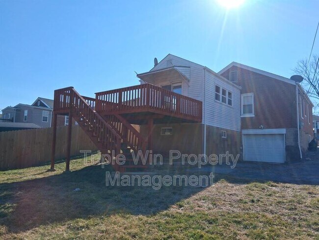 Foto del edificio - 313 Carthage Ave