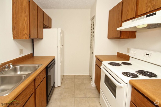 Kitchen - Ramblewood Apartments