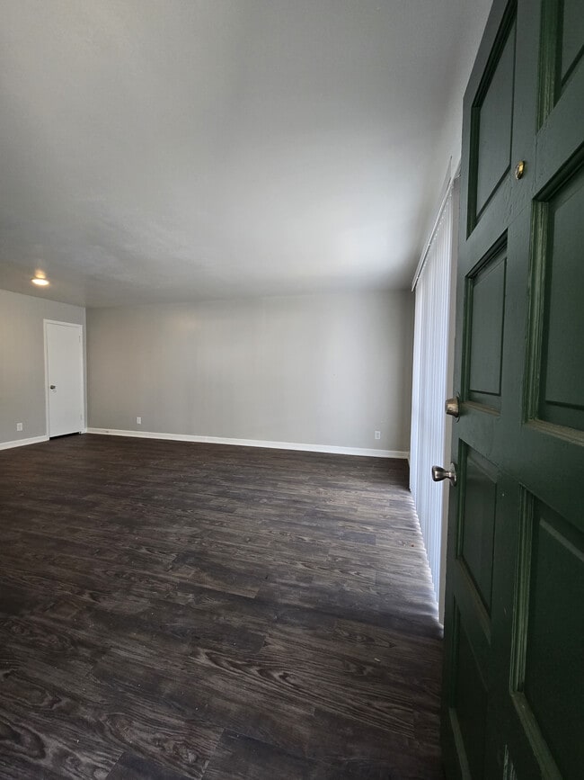 Building Photo - Merida Apartment Homes