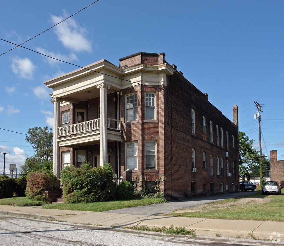 Foto principal - 1910 E 57th St