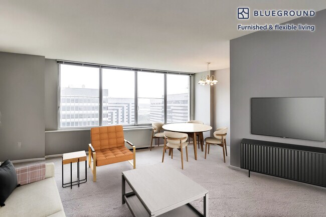 Building Photo - 2111 Richmond Hwy