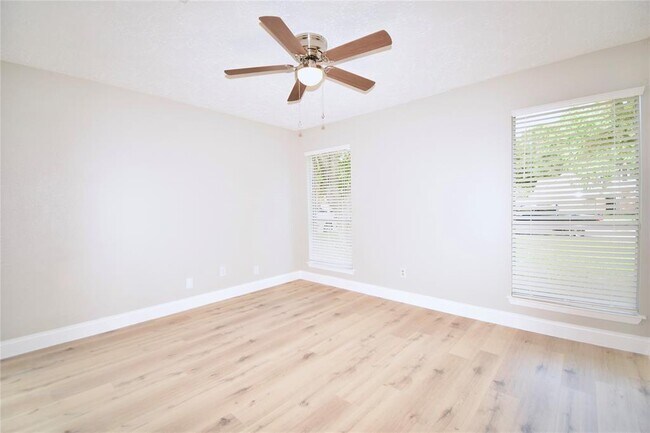 Building Photo - 16710 Rippling Mill Dr