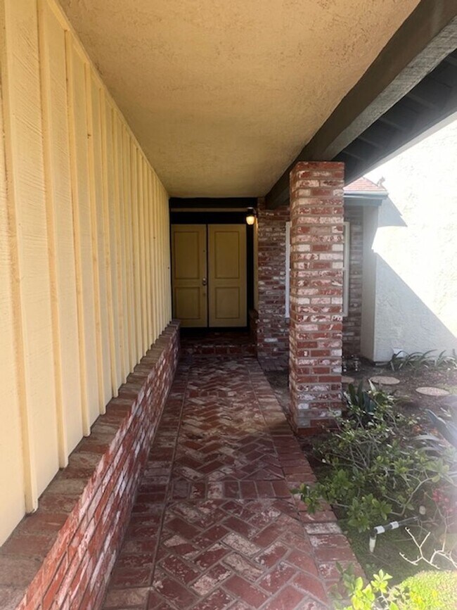 Foto del edificio - Beautiful 3 Bedroom, 2 Bathroom Sylmar Home! Ready for Move-In!