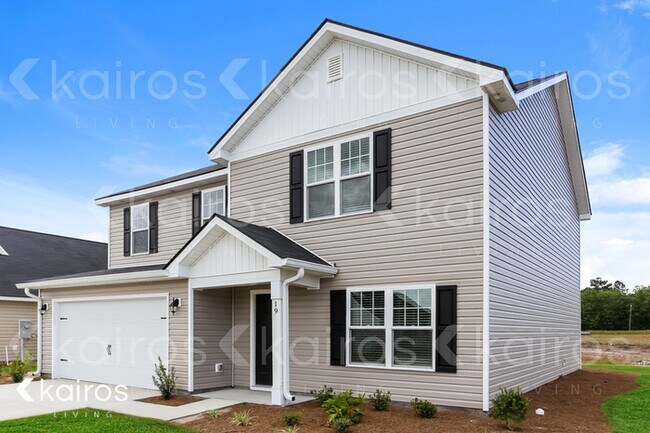 Building Photo - 19 Red Oak Dr.