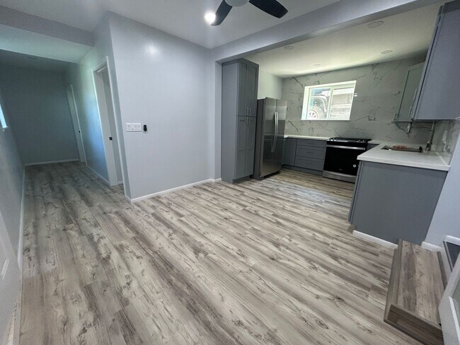 Foto del edificio - Newly Renovated Gem in Kalihi!