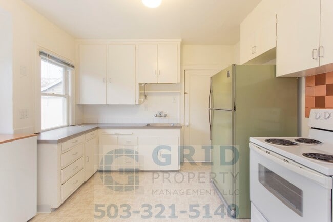 Craftsman Bungalow Available in Kenton Nei... - Craftsman Bungalow Available in Kenton Nei... House