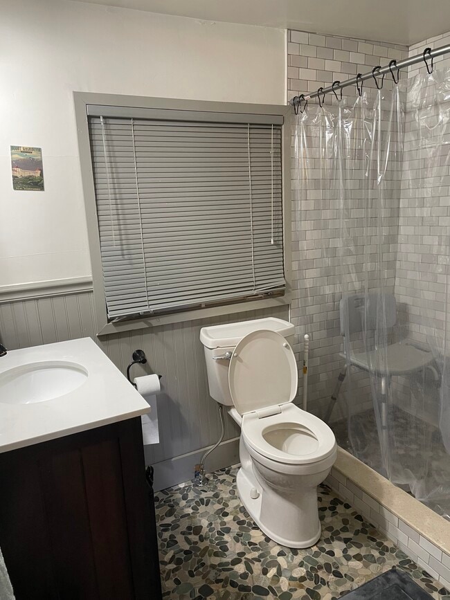 Bathroom - 14 Sandy Beach Rd