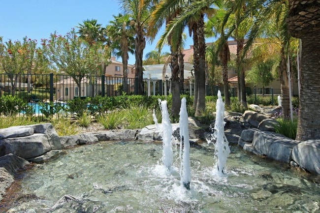 Foto del edificio - Colony Townhomes