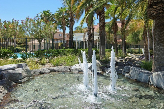 Building Photo - Colony Townhomes