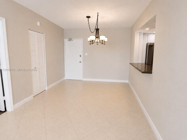 Building Photo - 5600 Collins Ave