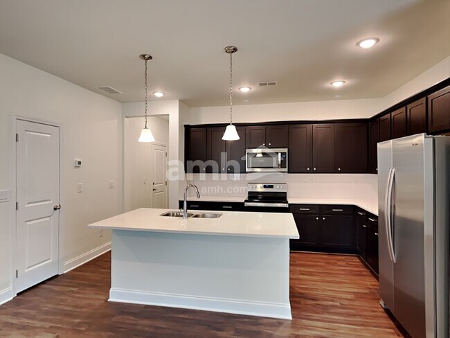 Foto del edificio - 189 Willow Ln