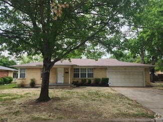 Building Photo - 6404 Martha Ln