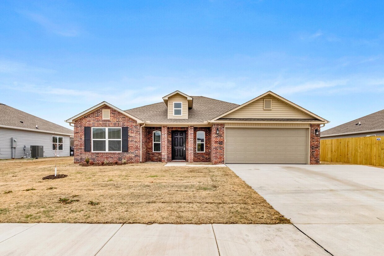 Beautiful new build home! House Rental in Elkins, AR