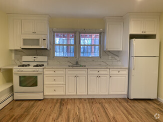 Building Photo - 260 Glenbrook Ave