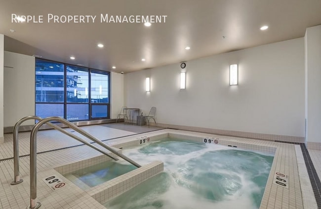 Building Photo - WONDERFUL 1 BED/ 1 BATH CONDO IN THE HEART OF DOWNTOWN