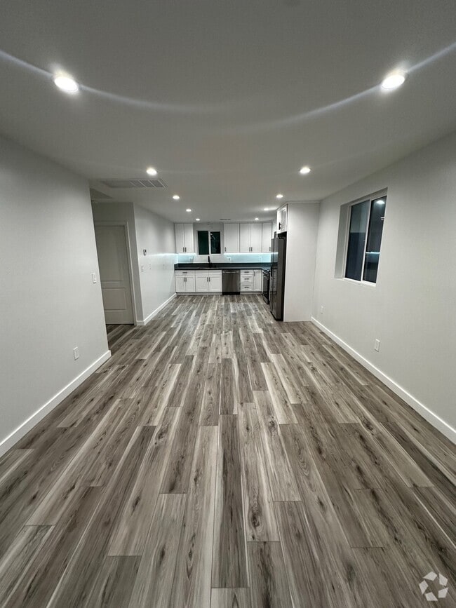 Building Photo - 10626 S Gramercy Pl