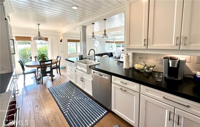 Building Photo - 33511 Periwinkle Dr