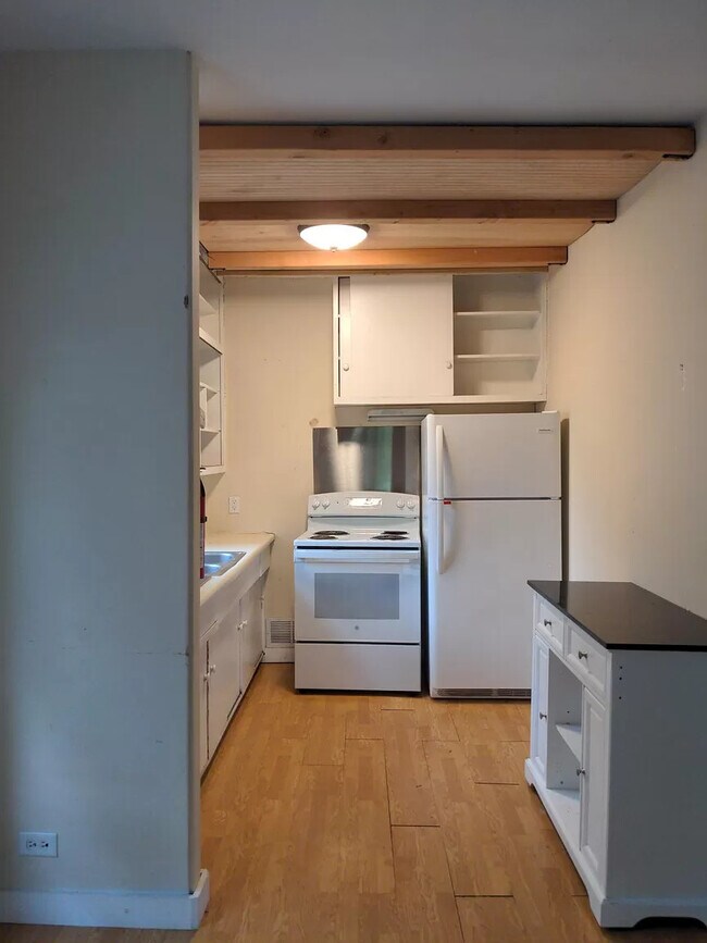 16 Lawrence Ave, Potsdam, NY 13676 Apartments in Potsdam, NY