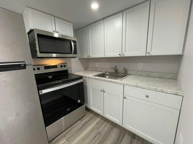 Foto del edificio - 1322 Avenue L