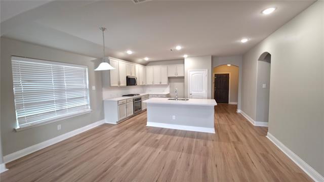 Building Photo - 2071 Avondown Rd