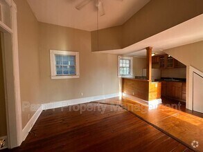 Building Photo - 124 E Henry St