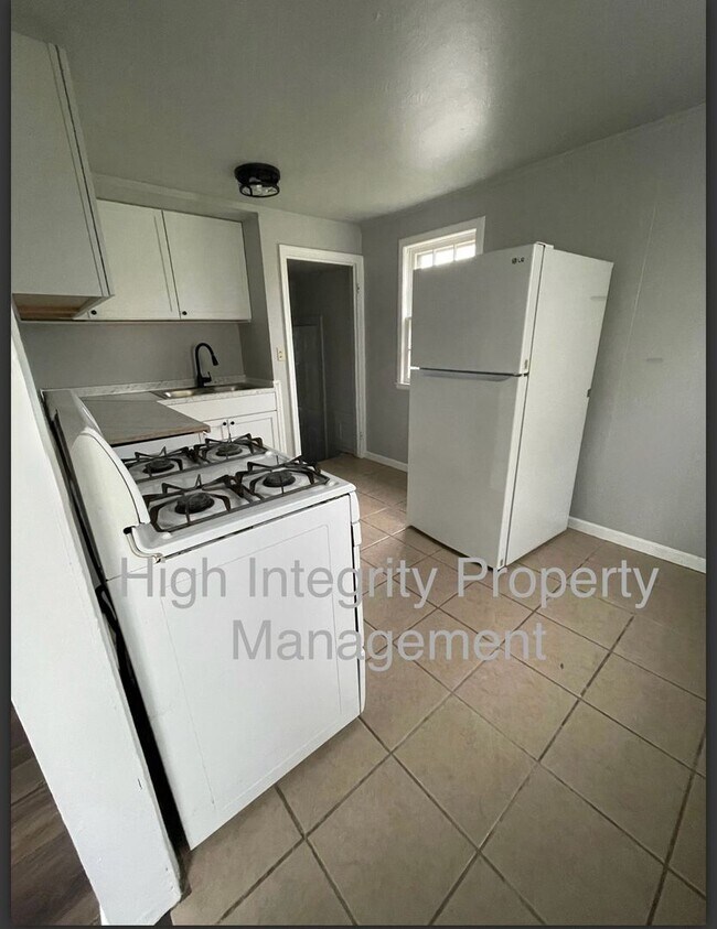 Foto del edificio - 822 Adams St