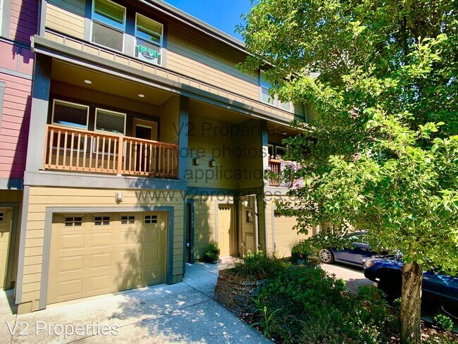 Foto del edificio - 3 br, 3 bath House - 1181 NE 5th St